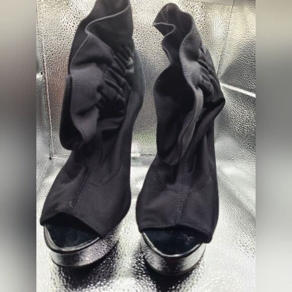 Chinese Laundry Mollie Platform with Ankle Bootie - 9 - Picture 7 of 9